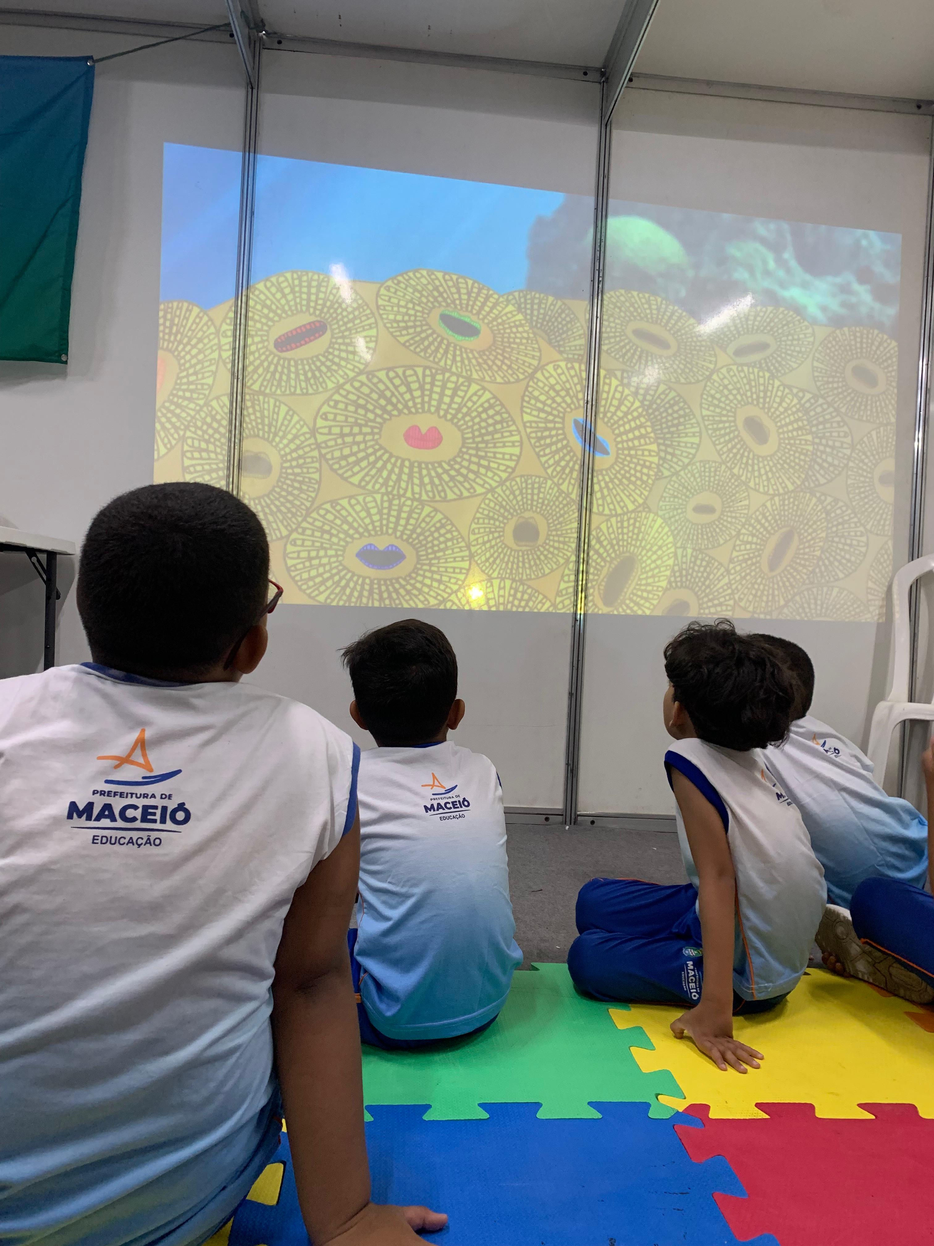 Coral Vivo Vai às Ruas na E. M. Antônio Sambrano Guerra, Santa Cruz Cabrália (BA)